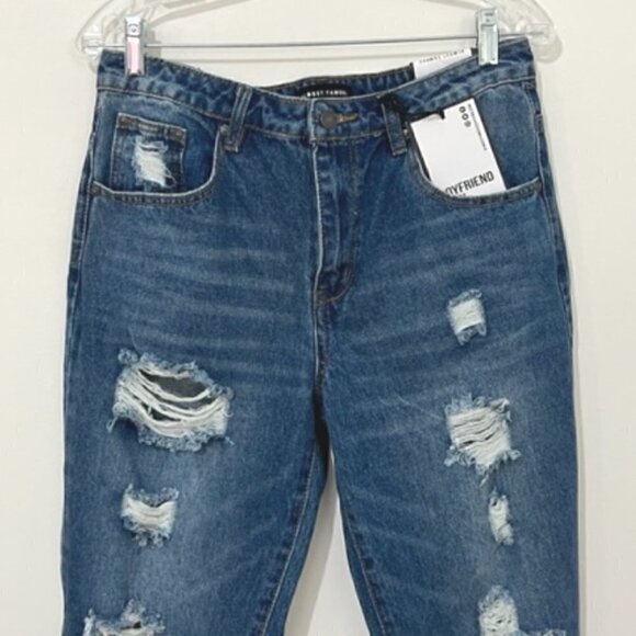 Almost Famous Juniors' Ripped High Rise Raw-Hem Skinny Boyfriend Jeans - Picture 3 of 6
